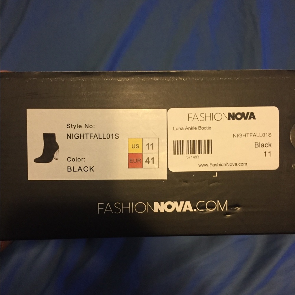 NIB Fashion Nova Luna Ankle Bootie - Picture 5 of 5